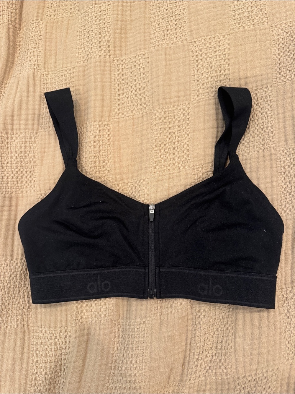 ALO Yoga Black Front-Zip Supportive Sports Bra